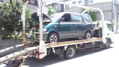 エンジンの動かないセレナの廃車引き取り