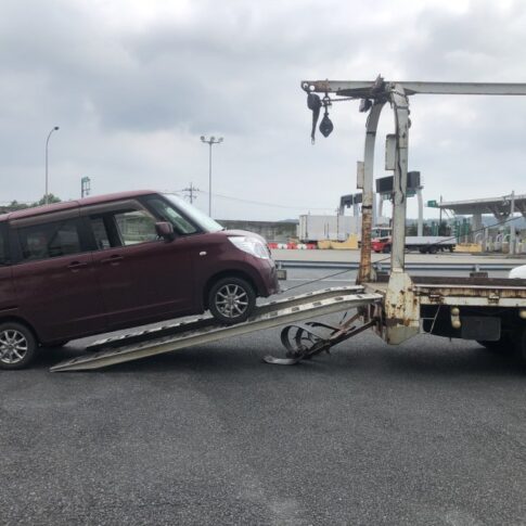 東松山市の故障車をレッカー